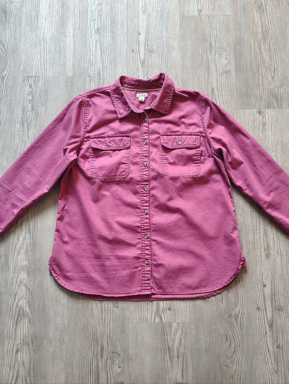 LL Bean Women's 100% Cotton Chamois Button Down Shacket Shirt Raspberry Size M